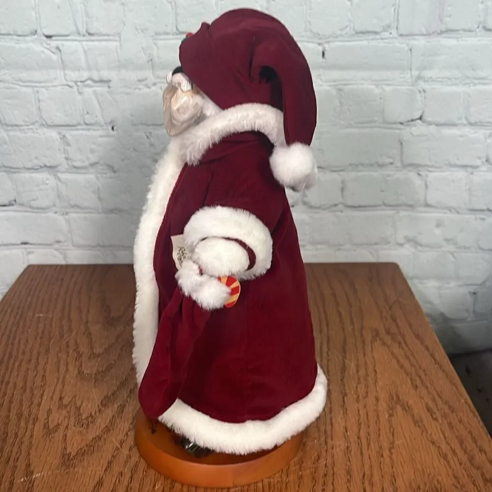 Vintage 1990 ROBERT RAIKES Classic Santa Bear Limited Edition Stand